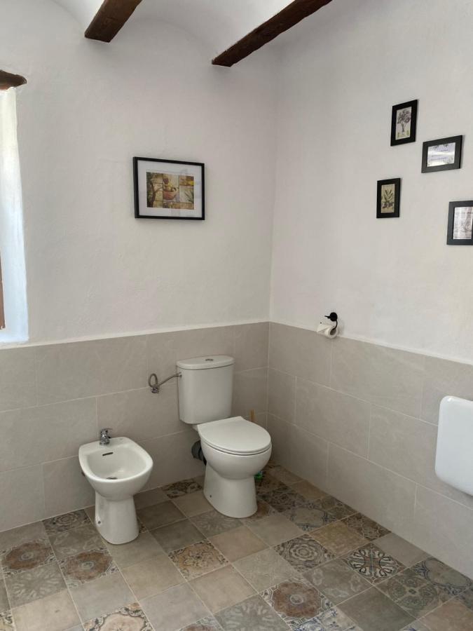 B&B Los Lujos Oria Exterior photo