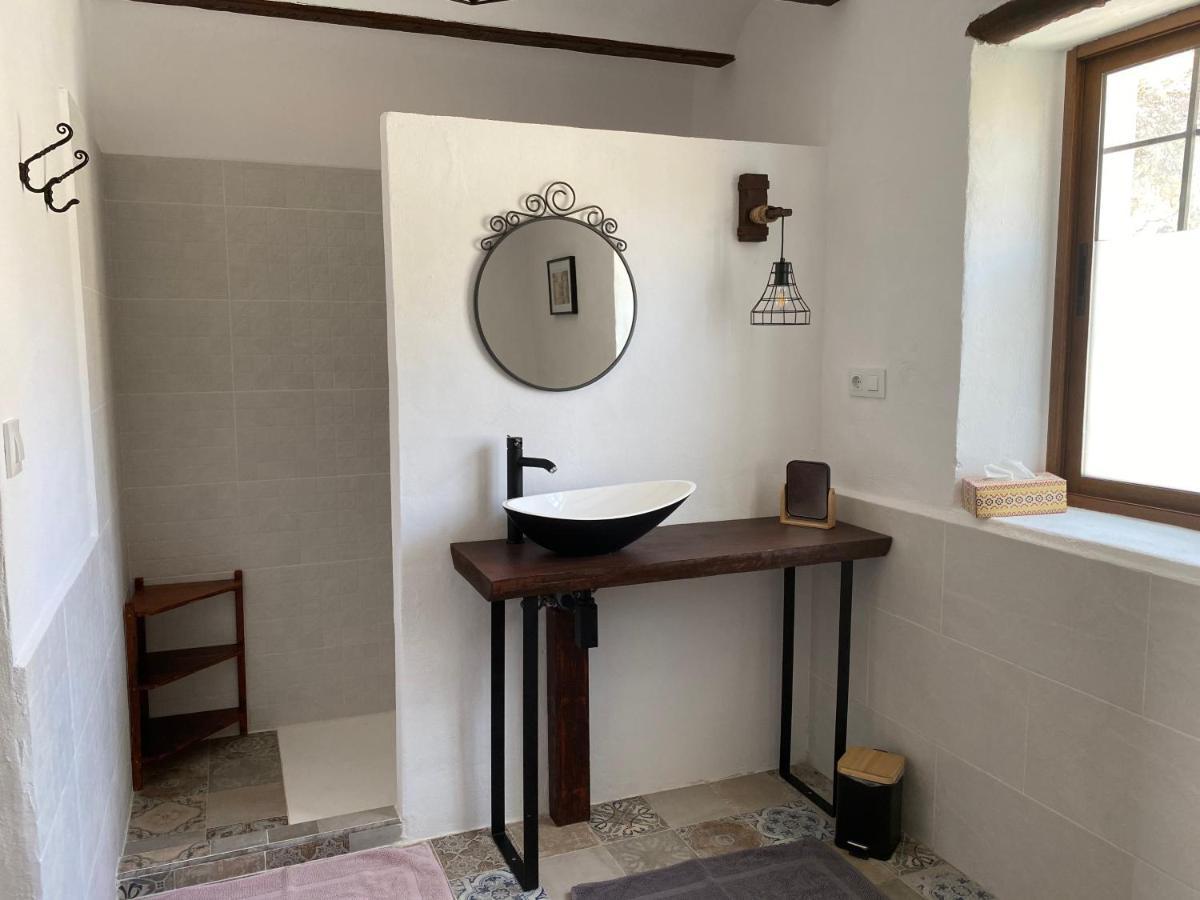 B&B Los Lujos Oria Exterior photo